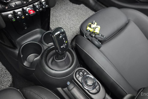 2023 Mini  с пробегом 4 329 км