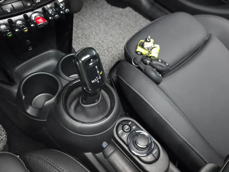 2023 Mini  с пробегом 4 329 км