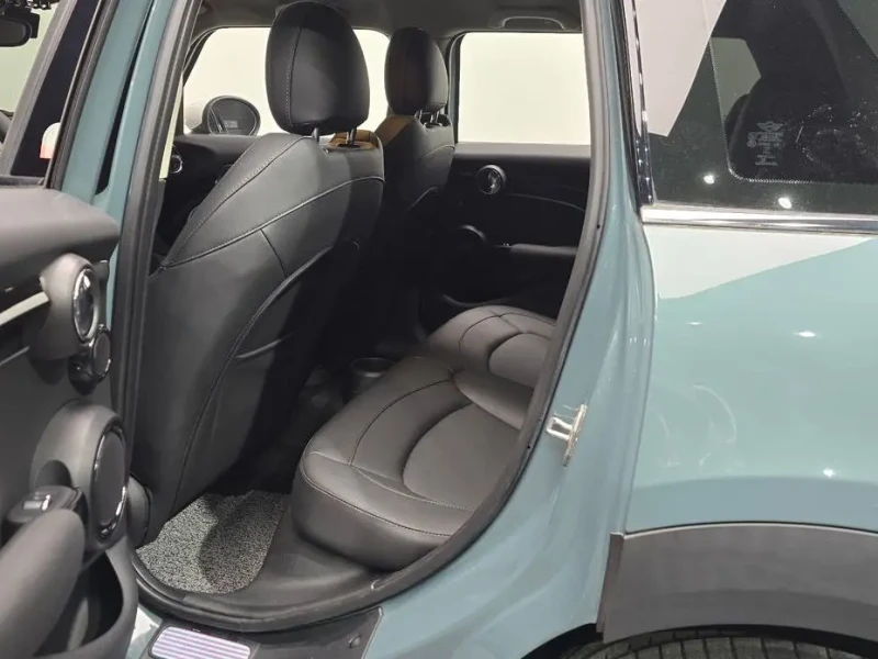 2023 Mini  с пробегом 4 329 км