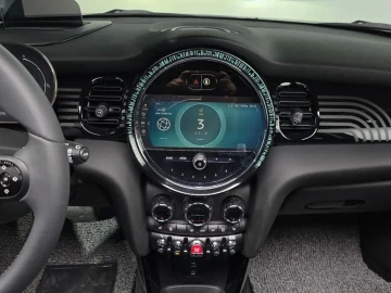 2023 Mini  с пробегом 4 329 км
