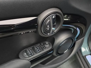 2023 Mini  с пробегом 4 329 км