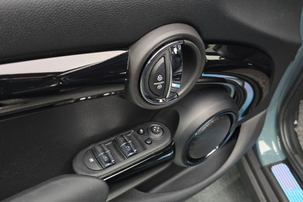 2023 Mini  с пробегом 4 329 км