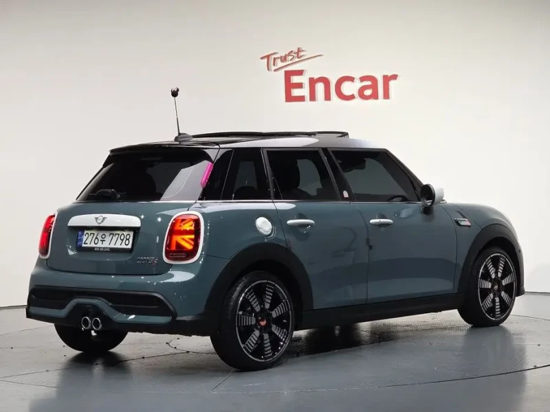2023 Mini  с пробегом 14 295 км
