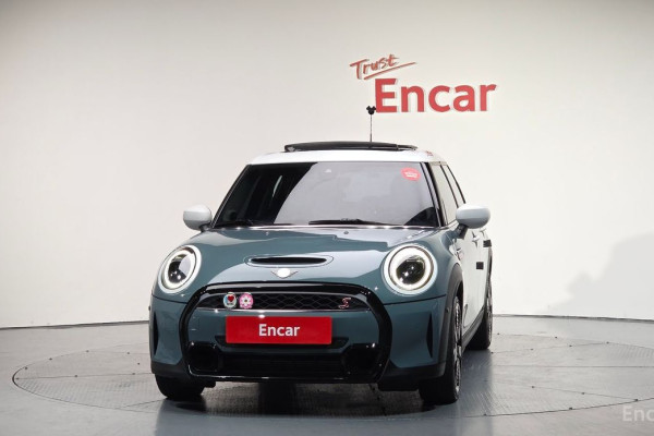 2023 Mini  с пробегом 14 295 км