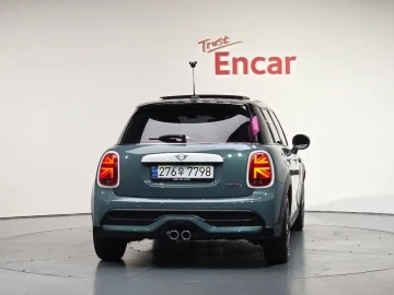 2023 Mini  с пробегом 14 295 км