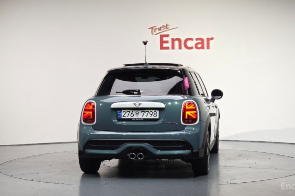 2023 Mini  с пробегом 14 295 км