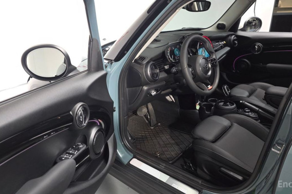 2023 Mini  с пробегом 14 295 км