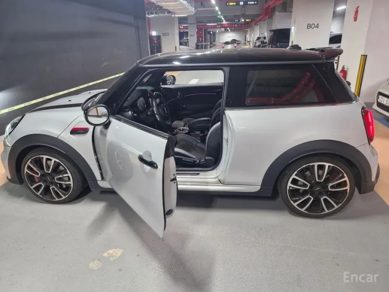 2022 Mini  с пробегом 21 000 км