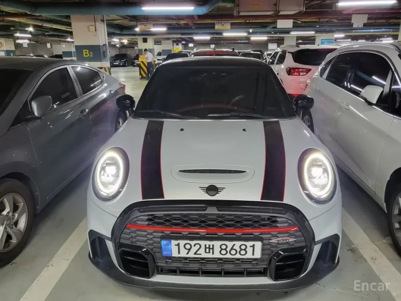 2022 Mini  с пробегом 21 000 км