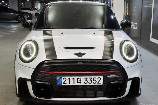 2023 Mini  с пробегом 33 755 км
