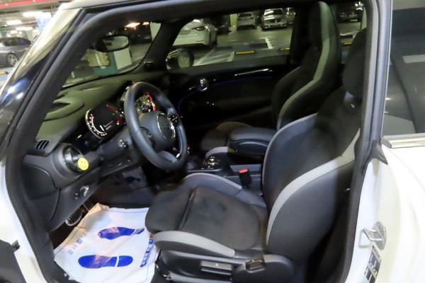 2023 Mini  с пробегом 33 755 км