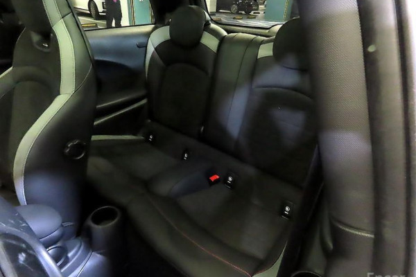 2023 Mini  с пробегом 33 755 км