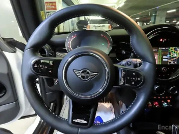 2023 Mini  с пробегом 33 755 км