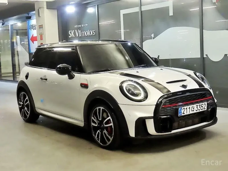 2023 Mini  с пробегом 33 755 км