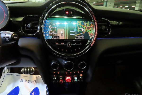 2023 Mini  с пробегом 33 755 км