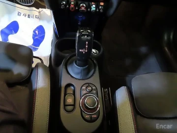 2023 Mini  с пробегом 33 755 км