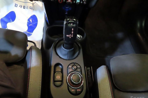 2023 Mini  с пробегом 33 755 км