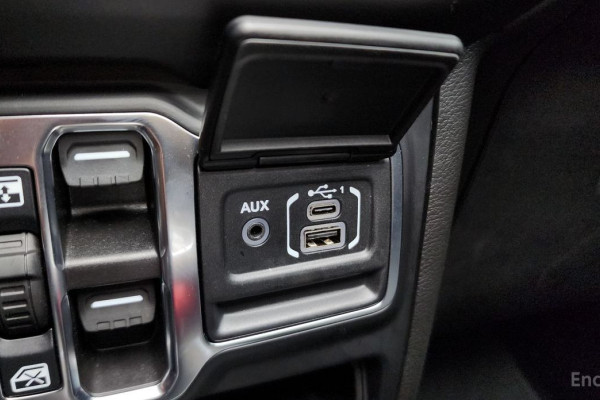 2022 Jeep Wrangler с пробегом 33 654 км