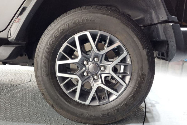 2022 Jeep Wrangler с пробегом 33 654 км