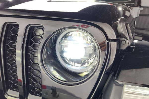 2022 Jeep Wrangler с пробегом 33 654 км