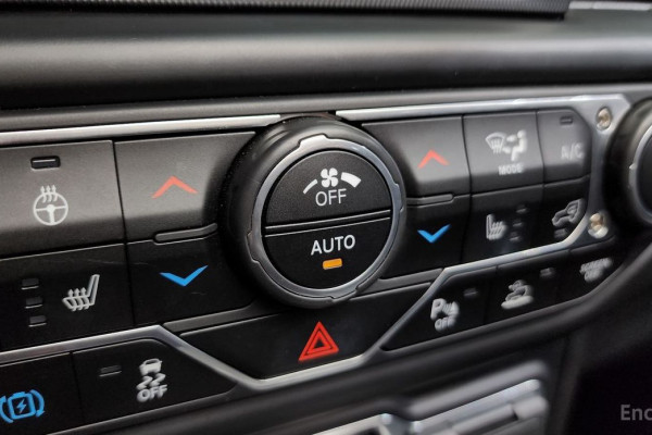 2022 Jeep Wrangler с пробегом 33 654 км