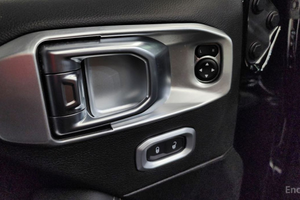 2022 Jeep Wrangler с пробегом 33 654 км