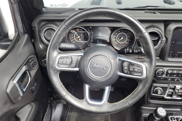 2022 Jeep Wrangler с пробегом 27 369 км