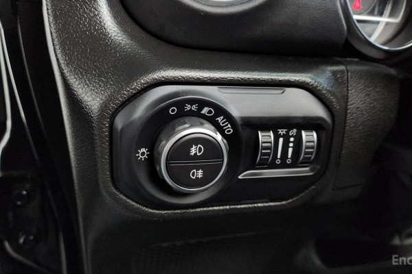 2022 Jeep Wrangler с пробегом 27 369 км