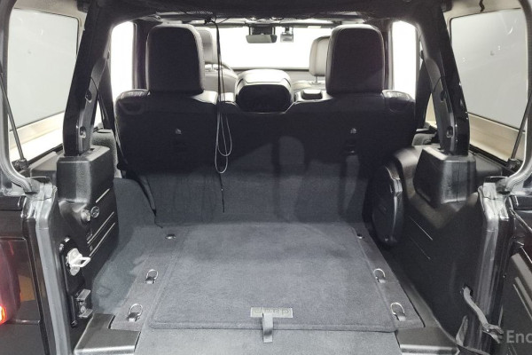 2022 Jeep Wrangler с пробегом 27 369 км