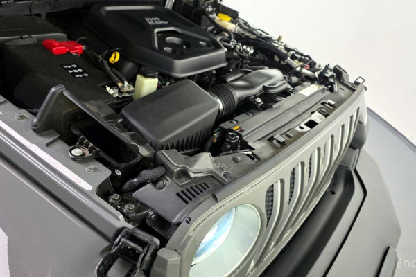 2023 Jeep Wrangler с пробегом 57 882 км