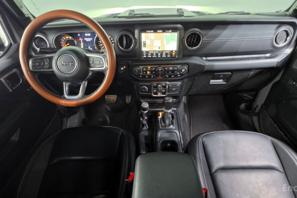 2023 Jeep Wrangler с пробегом 57 882 км