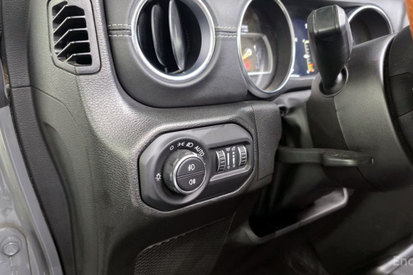 2023 Jeep Wrangler с пробегом 57 882 км