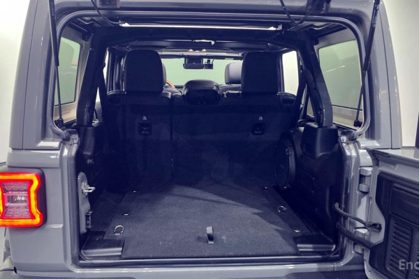 2023 Jeep Wrangler с пробегом 57 882 км