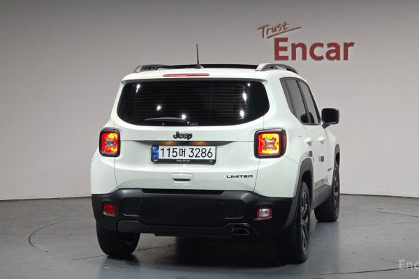 2022 Jeep Renegade с пробегом 15 720 км