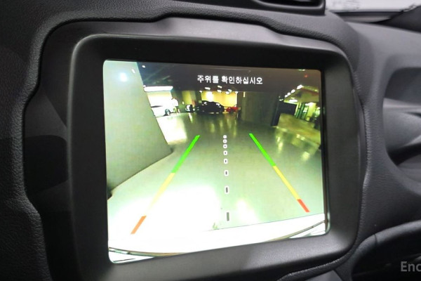 2022 Jeep Renegade с пробегом 15 720 км