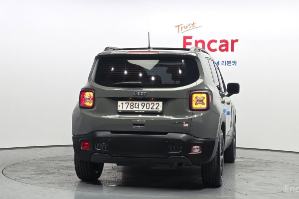 2022 Jeep Renegade с пробегом 25 323 км