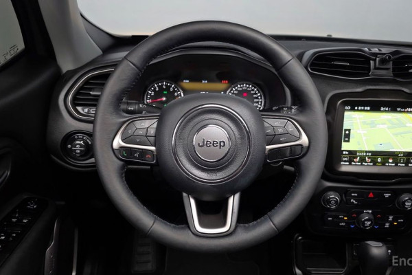2022 Jeep Renegade с пробегом 25 323 км