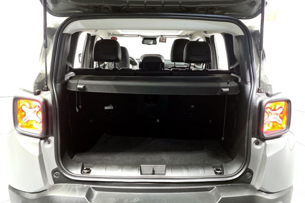 2022 Jeep Renegade с пробегом 25 323 км