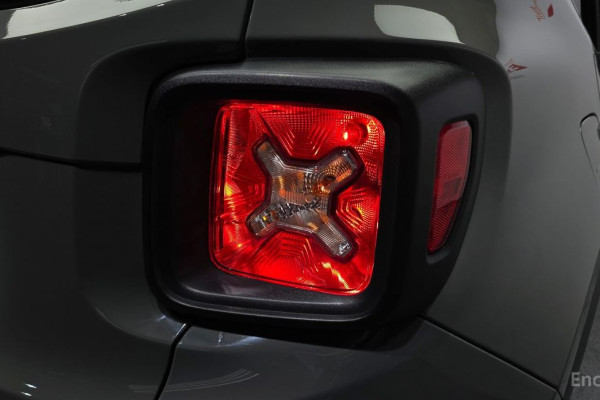 2022 Jeep Renegade с пробегом 25 323 км