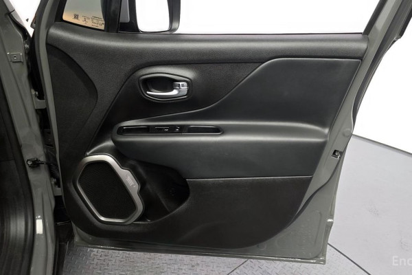 2022 Jeep Renegade с пробегом 25 323 км