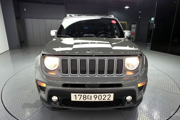 2022 Jeep Renegade с пробегом 25 323 км
