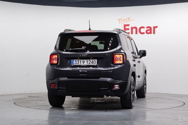 2022 Jeep Renegade с пробегом 24 862 км