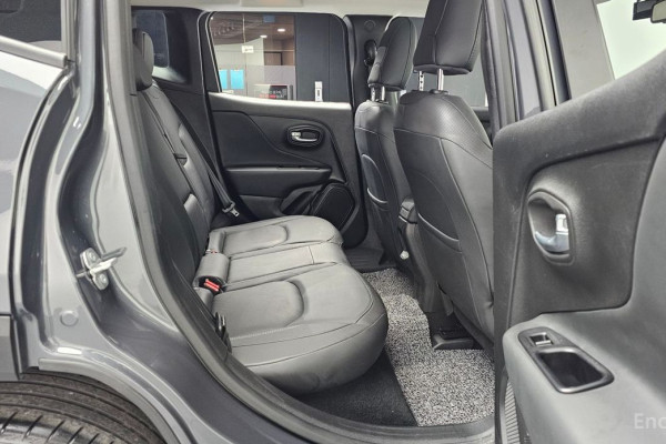 2022 Jeep Renegade с пробегом 24 862 км