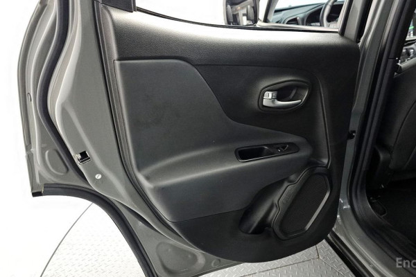 2022 Jeep Renegade с пробегом 36 546 км