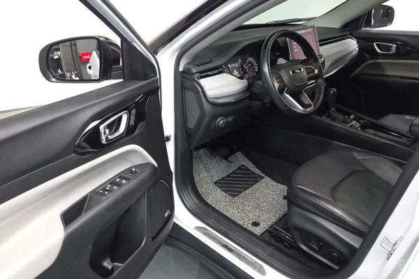 2022 Jeep Compass с пробегом 25 893 км