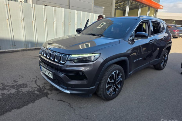 2022 Jeep Compass с пробегом 33 232 км