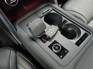 2022 Land Rover Discovery с пробегом 35 391 км