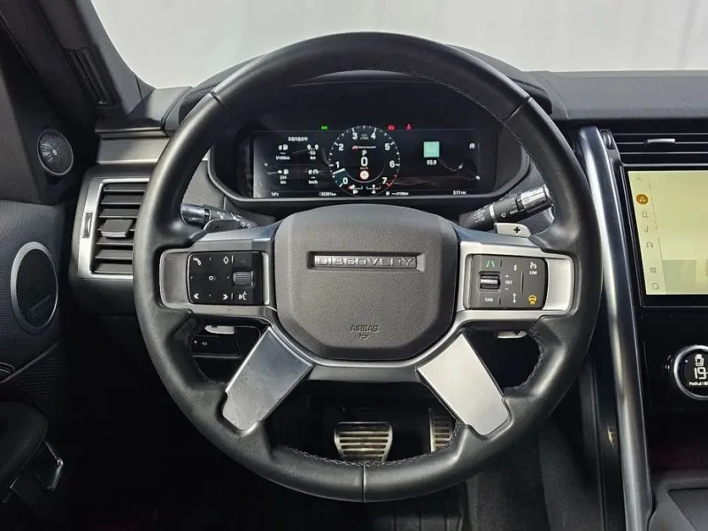 2022 Land Rover Discovery с пробегом 35 391 км