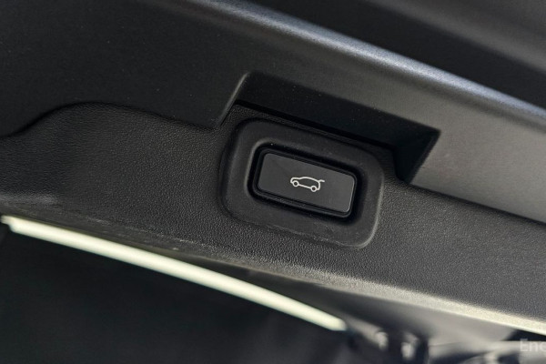 2022 Land Rover Discovery с пробегом 74 898 км