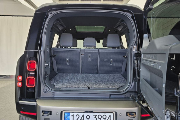 2022 Land Rover Defender с пробегом 53 947 км